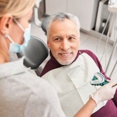 Sobredentadura inferior sobre 2 implantes (anclajes locator)