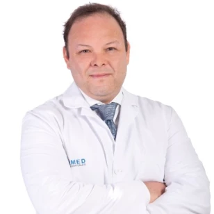 Dr. Julio Ramón Hartinger Remolina