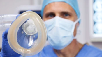 ¿Qué anestesia se utiliza en la operación de hernia inguinal?